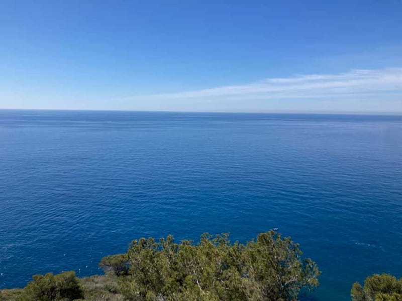 Barcelona: Tossa de Mar & Costa Brava boat, very small group - Cala Giverola free time: swimming, kayaking, and choosing your own pace
