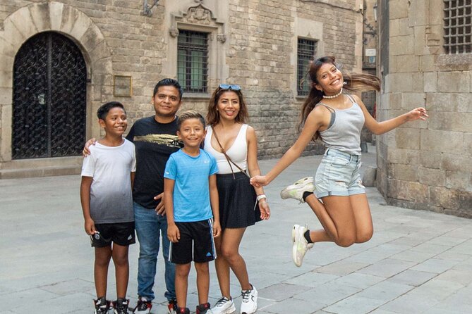 Barcelona Tour And Photoshoot in Gothic Quarter - Who This Tour Suits (and Who Might Skip It)