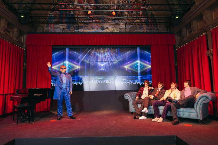 Barcelona: Wax Museum Entry Ticket - The shaking start and motion-sickness friendly pacing