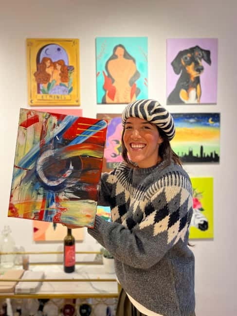 Barcelona: Wine and Art! Unlimited Wine and Local Artists - The 150-minute rhythm: paint, sip, and actually finish