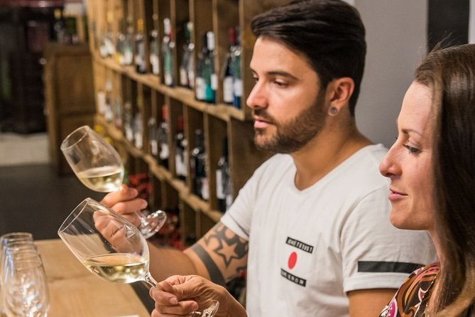 Barcelona: Wine Tasting and 5 Course Tapas Pairing Dinner - The sommelier game plan: Catalonia, winemaking basics, and how you taste