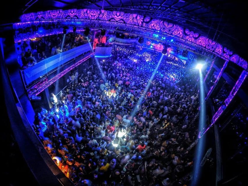 BCN Night Card- Best way to enjoy Barcelona's nightlife - Your best strategy: avoid door surprises with a calm plan