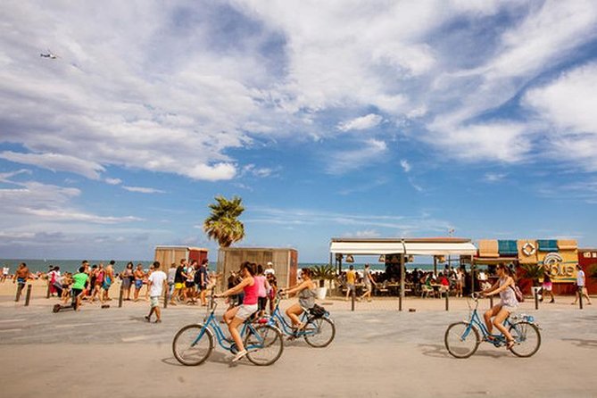 Beach Bike Tour Barcelona - From Mirador de Colom to Drassanes: starting with big view energy
