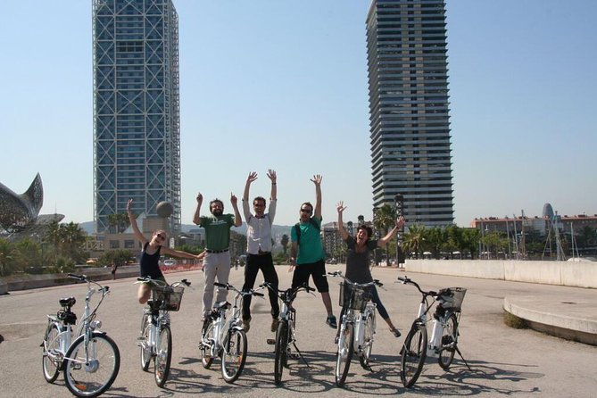Best of Barcelona Highlights Bike Tour in Small-Group or Private tour - First Stop: Plaça Reial and the Ride Into the Old City