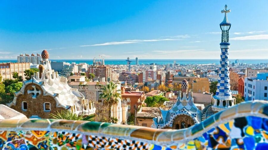 Best of Barcelona: Sagrada Familia & Park Guell with Pickup - Sagrada Familia: skip-the-line timing plus what to notice inside