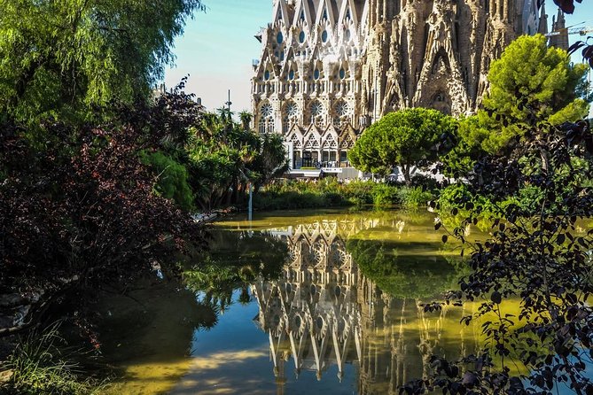 Best of Barcelona Shore Excursion & Sagrada Familia Skip the Line - Montjuïc Views With 1992 Olympic-Era Monuments