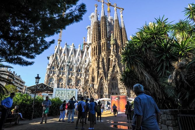 Best of Barcelona Shore Excursion & Sagrada Familia Skip the Line - La Pedrera (Casa Mila) Priority Entry and Your Own Pace Inside