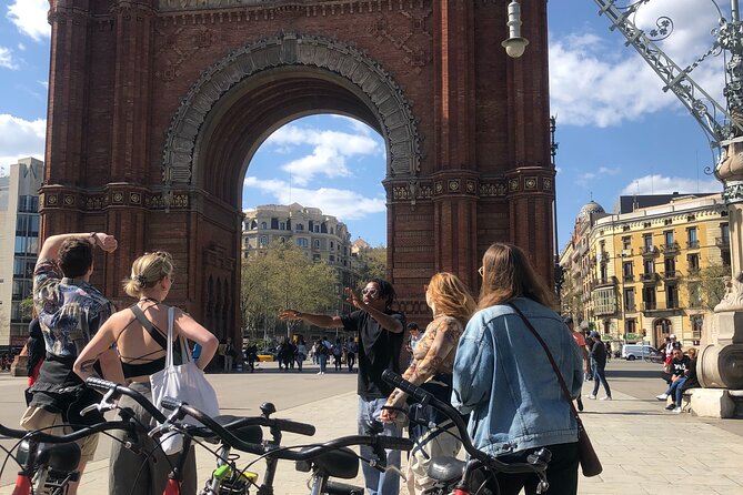 Bike Tour in Barcelona: History, Architecture and Culture - Stop 2: Barceloneta beach time, the quickest way to feel the coast