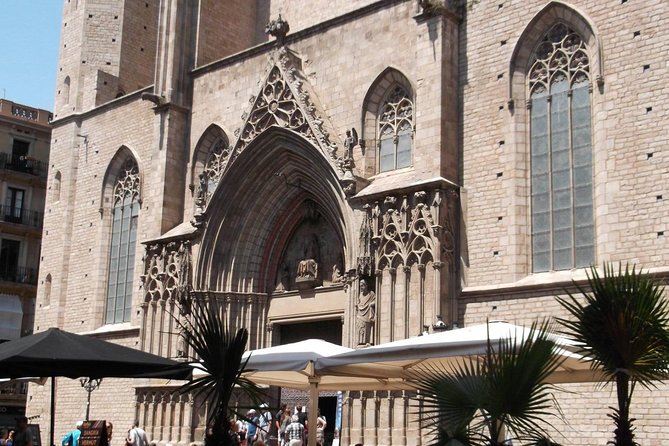 Boqueria & St Caterina Markets with Food & Tapas Small Group Tour - Guide Personalities That Make the Day Better
