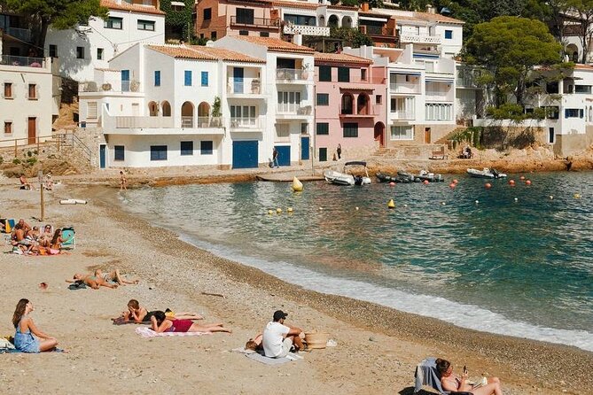 Cadaqués/Begur Private Luxury Tour Costa Brava by Mercedes Vogue - Aiguafreda Cala Time: The Quiet Cove Moment on the Camino de Ronda