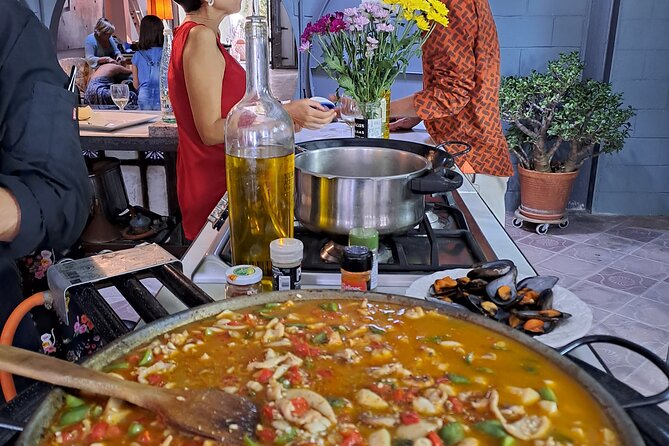 Catalan Paella Cooking Class with Small Group in Barcelona - Who Should Book This Barcelona Paella Class