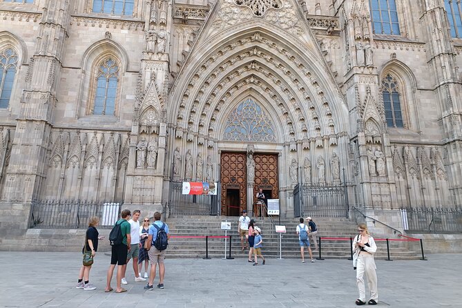 Cathedral of Barcelona Entrance Ticket - Optional Private Guide - Chor entrance and the chapter hall: quiet spaces to slow your pace