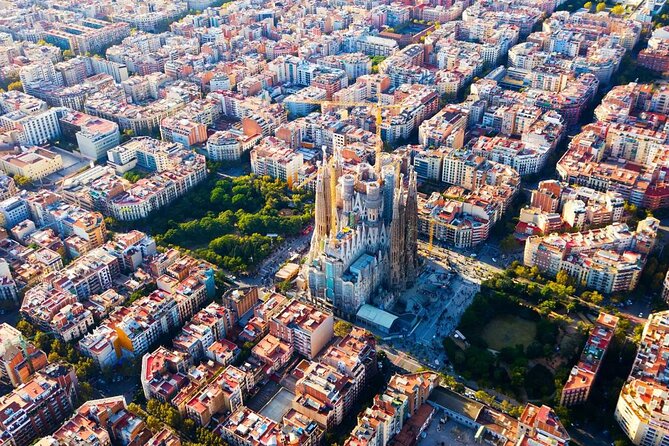 City Tour Barcelona - Football, art, and architecture, all in one planning frame