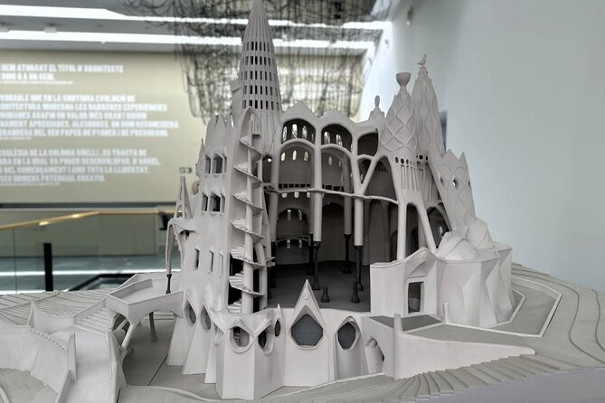 Colonia Guell & Gaudi's Crypt Admission Ticket with Audioguide - Architecture clues to watch for, beyond the big name buildings