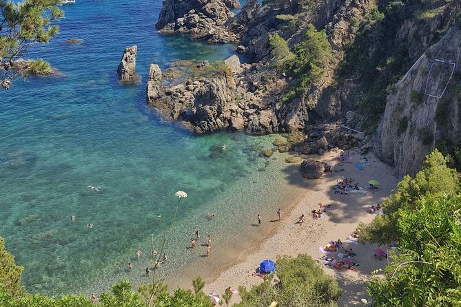 Costa Brava and Medieval Town Private Tour from Barcelona - Beach Gear and Snorkeling Kit, the Small Inclusion That Changes Your Day