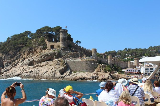 Costa Brava Day Sightseeing Tour with Boat Trip from Barcelona - Lunch and beach time: how to use your free hours well