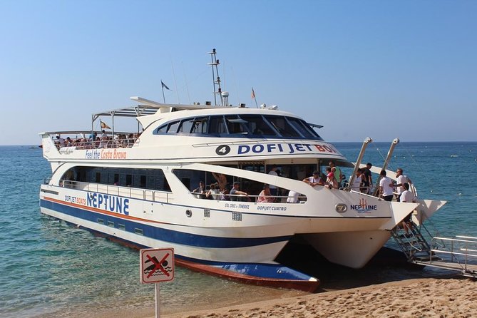 Costa Brava Day Sightseeing Tour with Boat Trip from Barcelona - Coach ride with Wi-Fi and live commentary