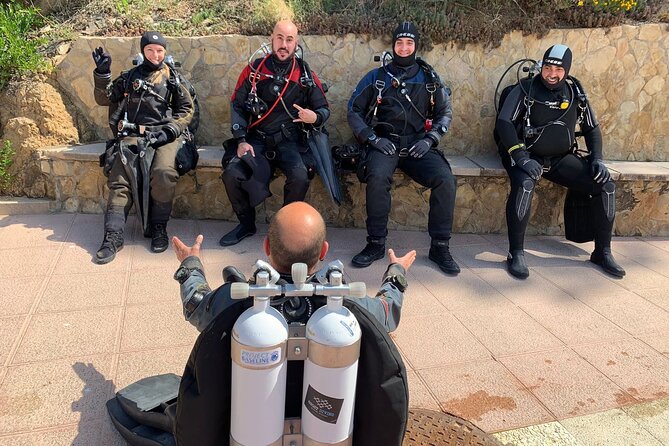 Costa Brava: Scuba Diving Tour, Lunch and a Visit to Tossa de Mar - Stop at Castillo de Tossa de Mar: Fortress Views Without the Rush