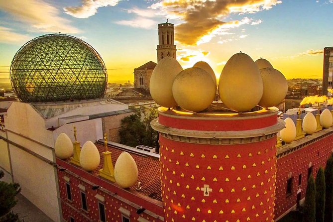 Dali Museum, Figueres & Cadaques Private Tour with Hotel pick-up - Portlligat and Dalí House, where his daily life becomes the story