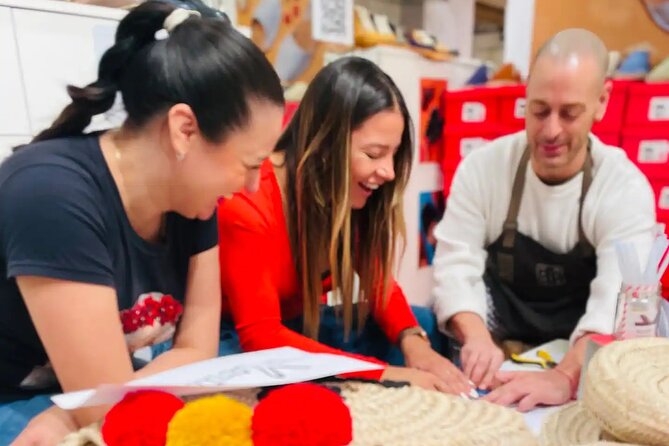 Design and Craft a Raffia Bag in Barcelona - FAQ