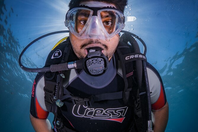 Discover PADI Diving in Barcelona - Where You Go: Passeig Marítim del Bogatell and the Beach Check-In