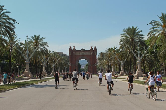 E-Bike Barcelona Highlights & Park Guell in Small Group - Why This Barcelona E-Bike Day Works So Well