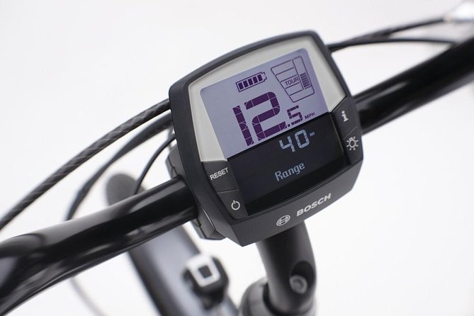 E-Bike tour in Barcelona with English Guide - Entering the ride: what a Barcelona e-bike tour actually solves