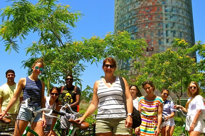 Eco-friendly Barcelona Bike Tour from a Local Perspective - Gothic Quarter coffee break: a short stop that resets your day