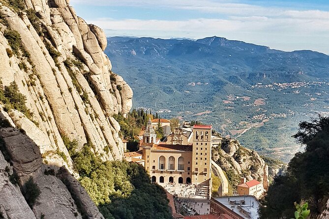 Experience Montserrat: Private Tour for Families and Friends - Sant Joan Funicular: making the walking experience work