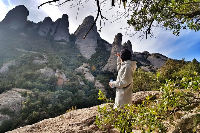 Experience Montserrat: Private Tour for Families and Friends - Pickup and the AC minivan, where the day starts to feel easy