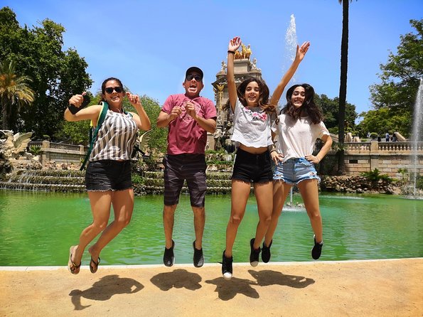 Family Private Tour: Churros, Hot Chocolate & Games in Barcelona - Why this Barcelona family tour fits into a 3-hour window
