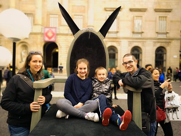 Family Private Tour: Churros, Hot Chocolate & Games in Barcelona - Boqueria Market tastings, and the Sunday curveball