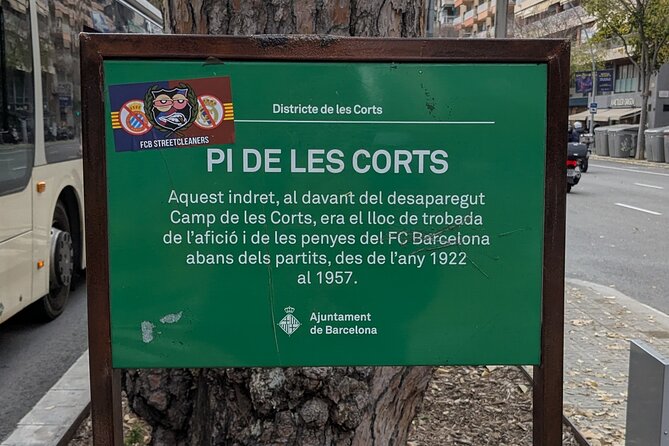FC Barcelona History Immersive Walking Tour - Beer Included - Les Corts Cemetery: A Quiet Stop With Big Names