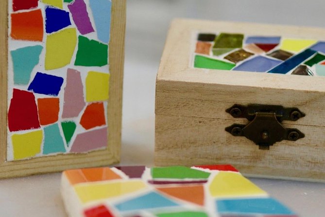 Feel like Gaudí: Barcelona Mosaic Workshop with Tour - Mosaiccos trencadís workshop: make a souvenir in an hour