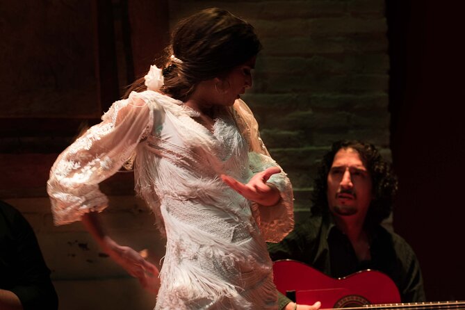 Flamenco Night at Tablao de Carmen with Tasting Menu or Dinner - Small practical tips that make the night go smoothly