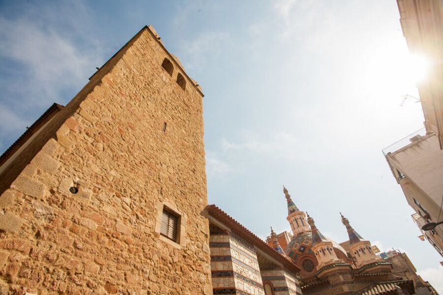 From Barcelona: Costa Brava Day Tour with Boat Trip - Guides, Pace, and the Experience Style You’ll Probably Notice