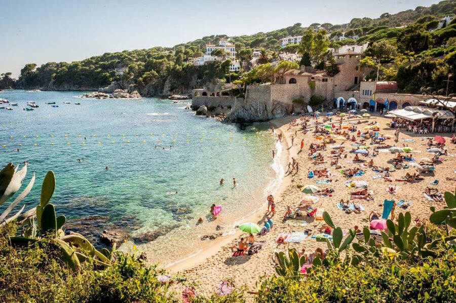 From Barcelona: Girona and Costa Brava Day Tour - Calella de Palafrugell: where the Mediterranean swim actually fits