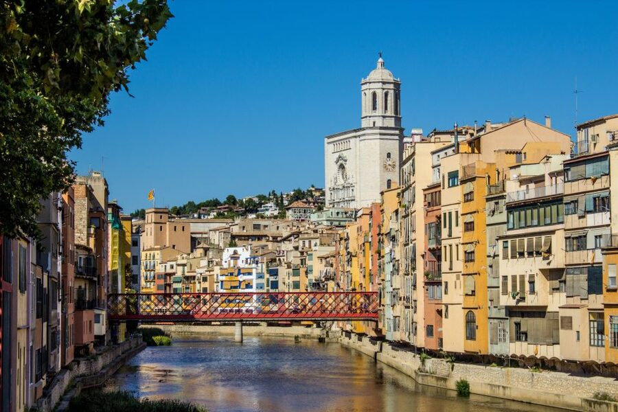 From Barcelona: Girona Full day tour - Iglesia de San Félix: the kind of church stop that sets the mood