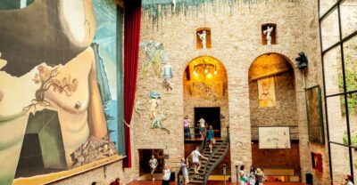 Girona Guided Tour & Dalí Museum in Figueres