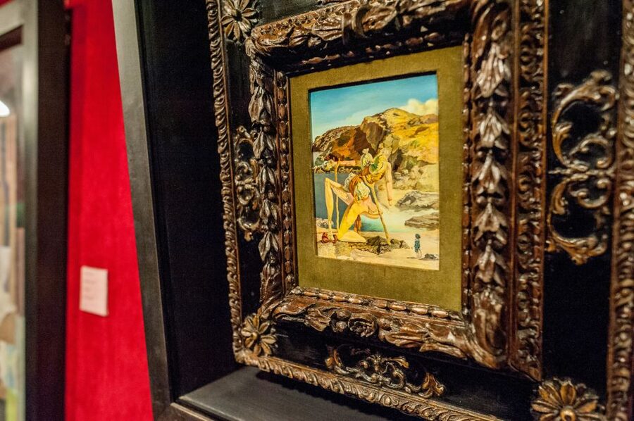 From Barcelona: Girona Guided Tour & Dalí Museum in Figueres - Dalí Theatre-Museum in Figueres: art you can’t unsee