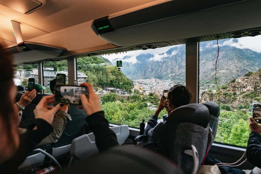 From Barcelona: Guided Day Trip to Andorra, France and Spain - Tips to make your day smoother in winter mountain conditions