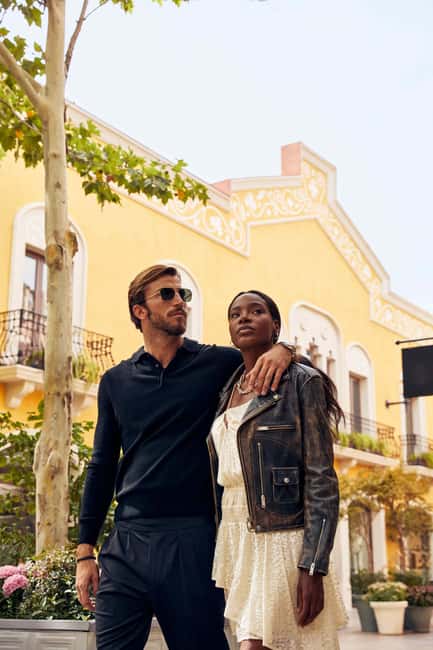 From Barcelona: La Roca Village Shopping Express® Day Trip - Things to watch: brands, discounts, and occasional service quirks