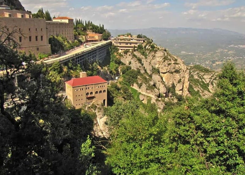 From Barcelona: Montserrat Full-Day Guided Tour - Free time at Montserrat: shopping and browsing without rushing