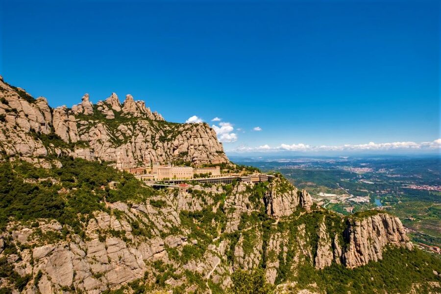 From Barcelona: Montserrat Monastery, Easy Hike, Cable Car - From Passeig de Gràcia to Montserrat: why the morning drive matters