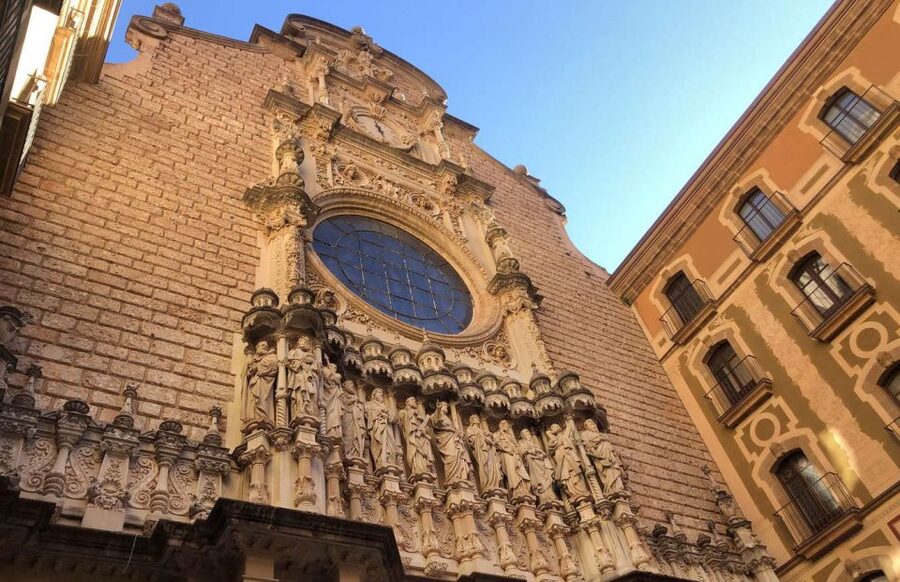From Barcelona: Montserrat Private Day Trip With Pickup - Key points to know before you go