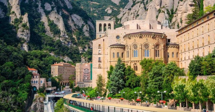 From Barcelona: Montserrat Private Day Trip With Pickup - Basilica Visit and the Black Madonna, What You Get and What You Do Not