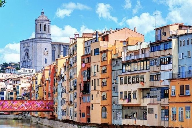 From Barcelona: Private Girona and Figueres with Dali Museum Tour - Onyar River views and the coffee break moment