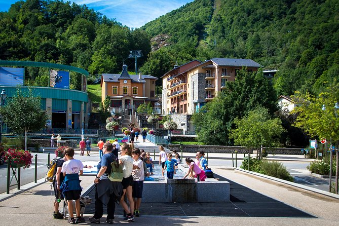From Barcelona: The Original Andorra, France & Spain Day Trip - Pas de la Casa photo stop: quick alpine altitude and big views
