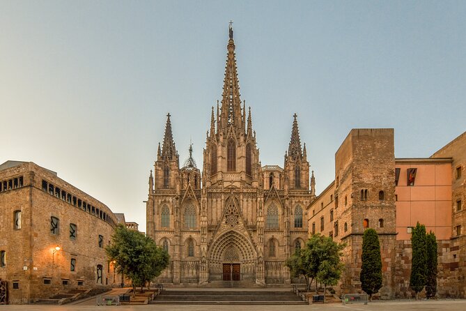 Full-Day Barcelona Tour by Sidecar Motorcycle - Lunch in Eixample and the coffee stop you’ll actually enjoy