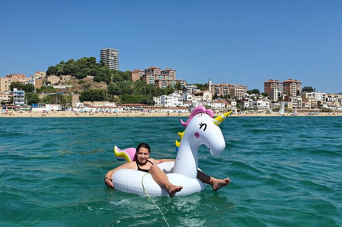 Full Day Private Sailboat in Barcelona - 6 Hours - Snacks, cava, and the picnic-friendly setup